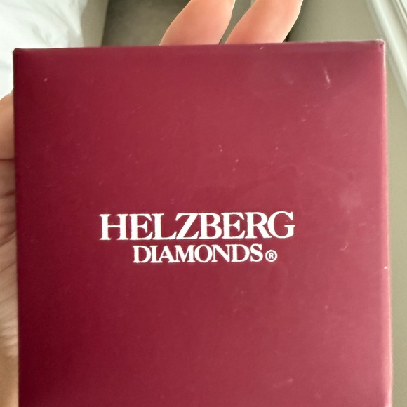 Helzburg Diamond, gold and diamond huggies - Picture 4 of 4